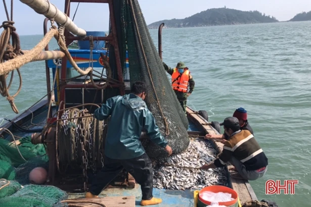 Giúp người dân vùng biên Hà Tĩnh nâng cao ý thức chấp hành pháp luật