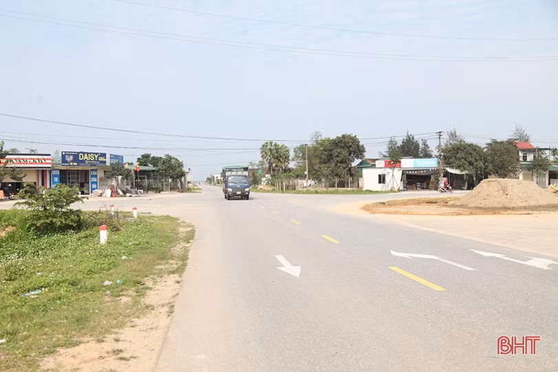 Nhiều nút giao ở Cẩm Xuyên tiềm ẩn nguy cơ tai nạn giao thông