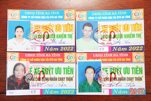 Tặng 500 thẻ đi xe buýt cho người khiếm thị và bệnh nhân chạy thận