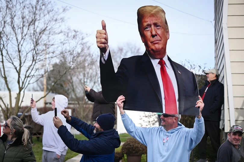 Ông Trump, ông Biden thắng bầu cử sơ bộ ở Michigan