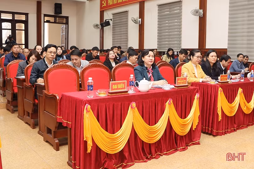 Tiếp tục nâng cao năng lực, sức chiến đấu của Đảng bộ huyện Cẩm Xuyên