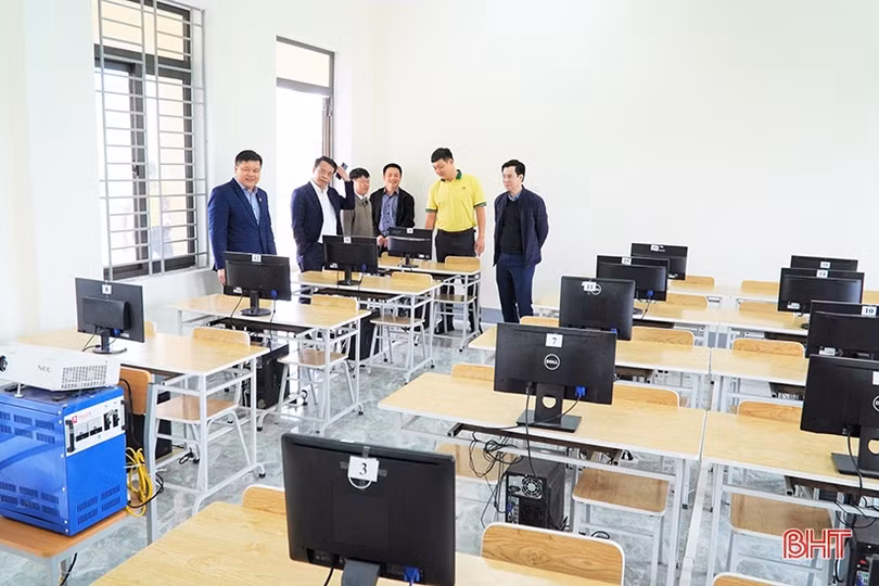 Trường học vùng rốn lũ Hương Khê có công trình nhà học trị giá 5,8 tỷ đồng