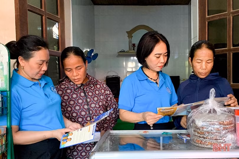 “Chắp cánh” cho chính sách BHXH đến với người dân TX Hồng Lĩnh