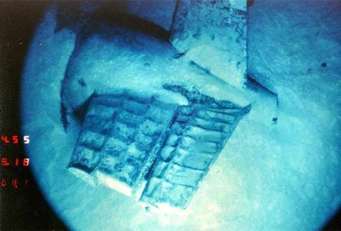 tau ngam nguyen tu my chim va nhung bi mat chon vui