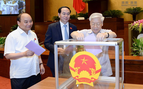 hom nay quoc hoi bo phieu bau chu tich nuoc