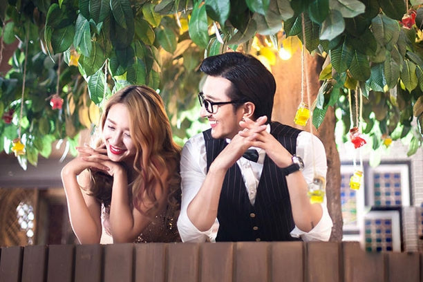 9 ly do khien chong yeu vo hon la cac em chan dai