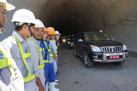 thong ham duong bo deo ca noi lien 2 tinh phu yen va khanh hoa