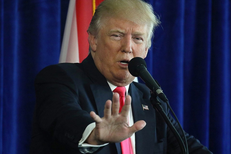 donald trump khieu khich nga hack email ba clinton