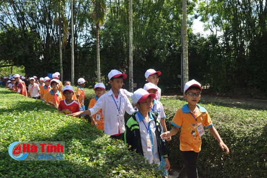 bieu duong 586 tre em vuot kho hoc gioi tinh ha tinh