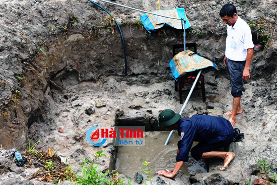 ha tinh dao dat lam vuon phat hien gieng co thoi cham pa