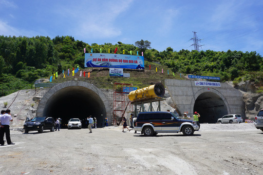 thong ham duong bo deo ca noi lien 2 tinh phu yen va khanh hoa