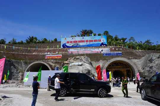 thong ham duong bo deo ca noi lien 2 tinh phu yen va khanh hoa