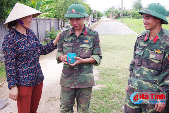 cac anh ve ron rang xom nho