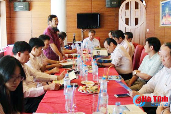 thi xa hong linh moi goi dn mien nam dau tu 25 du an