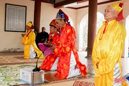 Nhiều hoạt động tại lễ hội đền Linh Nha