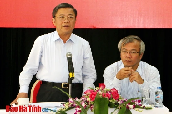 Con em Hà Tĩnh tại Hà Nội góp ý Dự thảo Báo cáo chính trị Đại hội Đảng bộ tỉnh ảnh 2