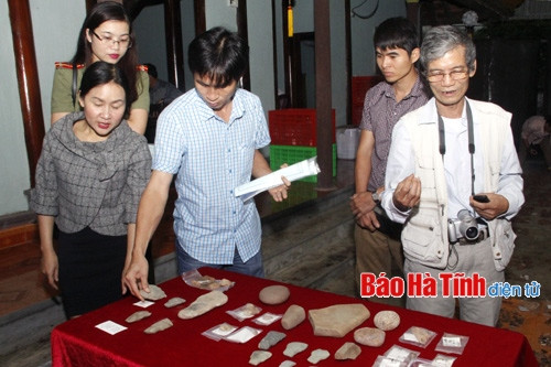 Báo cáo sơ bộ kết quả khảo cổ ở các di tích Thạch Lạc và Rú Điệp ảnh 2