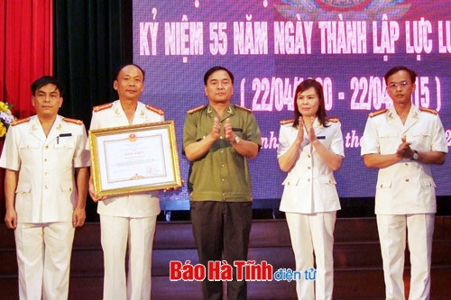 Lực lượng Kỹ thuật nghiệp vụ II Công an tỉnh nhận bằng khen của Thủ tướng Chính phủ ảnh 1
