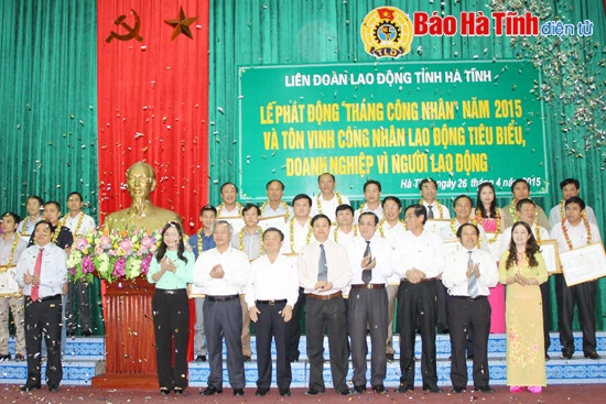 Những bông hoa ngát hương trên dải đất Lam Hồng ảnh 3