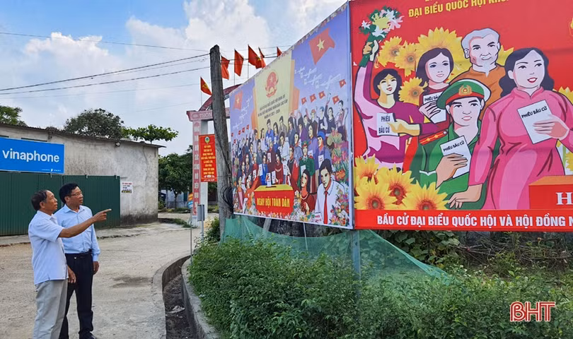 Linh hoạt tuyên truyền về bầu cử tới người dân vùng thượng Kỳ Anh