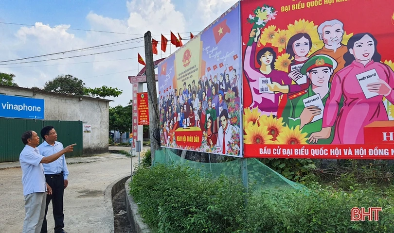 Linh hoạt tuyên truyền về bầu cử tới người dân vùng thượng Kỳ Anh
