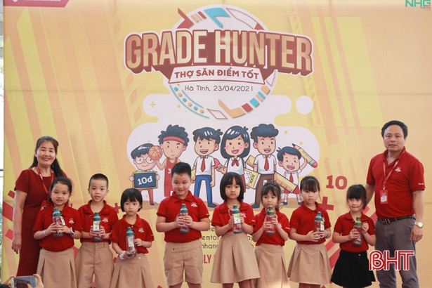 Học sinh iSchool Hà Tĩnh nhận giải kim cương chương trình “Thợ săn điểm tốt”