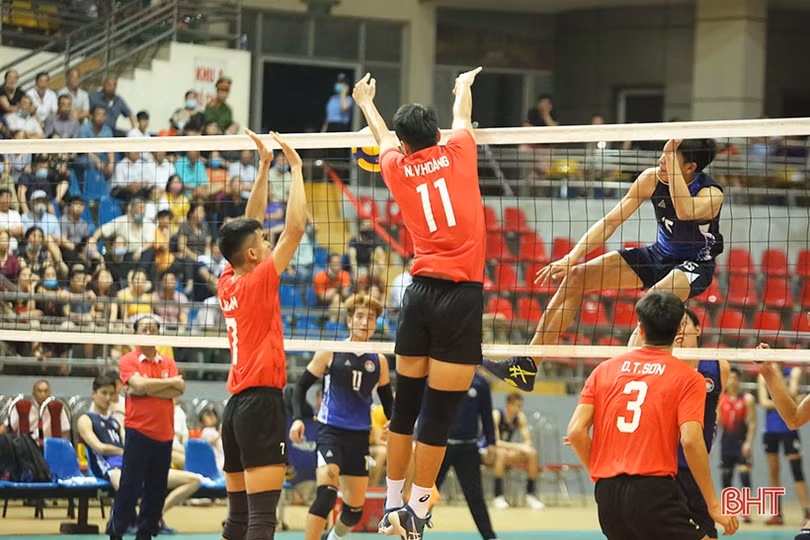 Hà Tĩnh tuột giải ba bóng chuyền Cúp Hùng Vương 2021 trước Thể Công