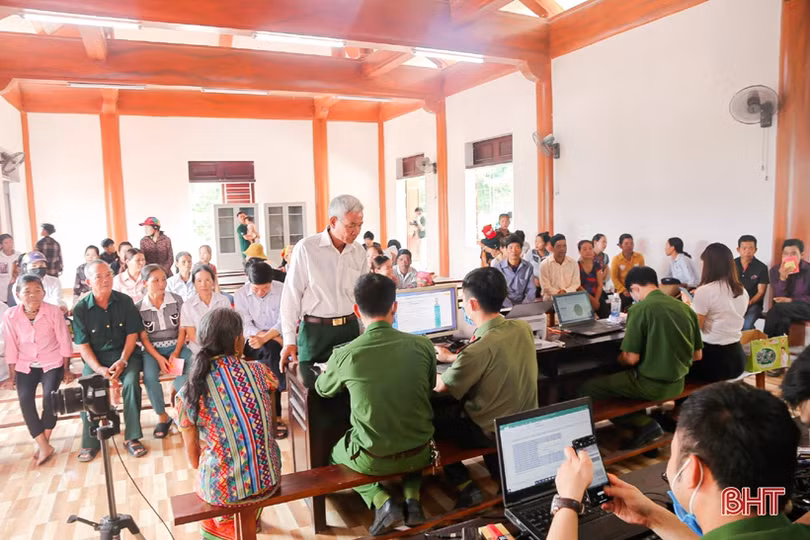 Hà Tĩnh: Tổ chức làm căn cước công dân miễn phí cho đồng bào dân tộc Chứt