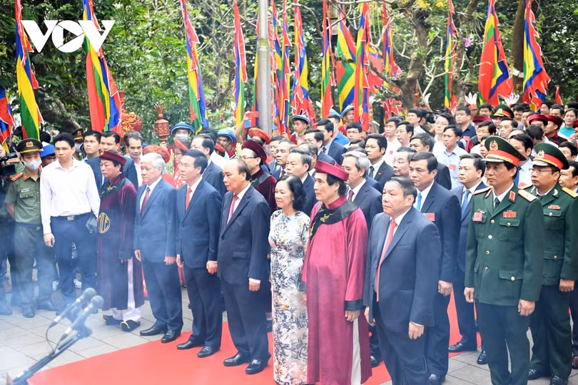 Lãnh đạo Đảng, Nhà nước dâng hương tưởng niệm các Vua Hùng