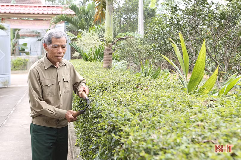 Cuộc gặp gỡ xúc động của hai cha con người lính Hà Tĩnh trên chiến trường Quảng Trị