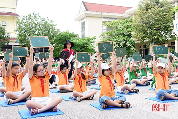 Trang bị kiến thức, kỹ năng giảm nhẹ rủi ro thiên tai cho học sinh tiểu học ở Hà Tĩnh