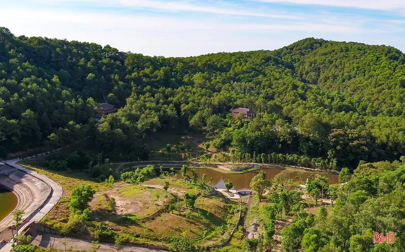 Nhiều du khách ngoại tỉnh chọn Hà Tĩnh làm điểm đến dịp lễ 30/4 - 1/5