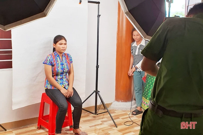 Hà Tĩnh: Tổ chức làm căn cước công dân miễn phí cho đồng bào dân tộc Chứt