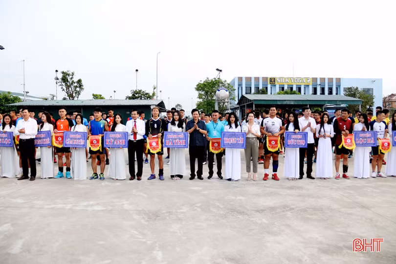 Khai mạc Giải Bóng chuyền nam Đại hội Thể dục, thể thao Hà Tĩnh lần thứ 9