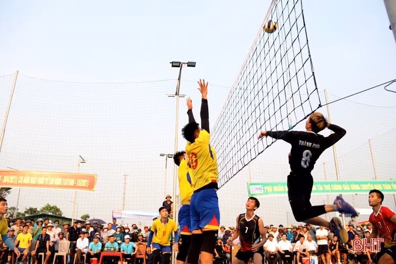 Thạch Hà vô địch Giải Bóng chuyền nam Đại hội Thể dục - thể thao Hà Tĩnh 