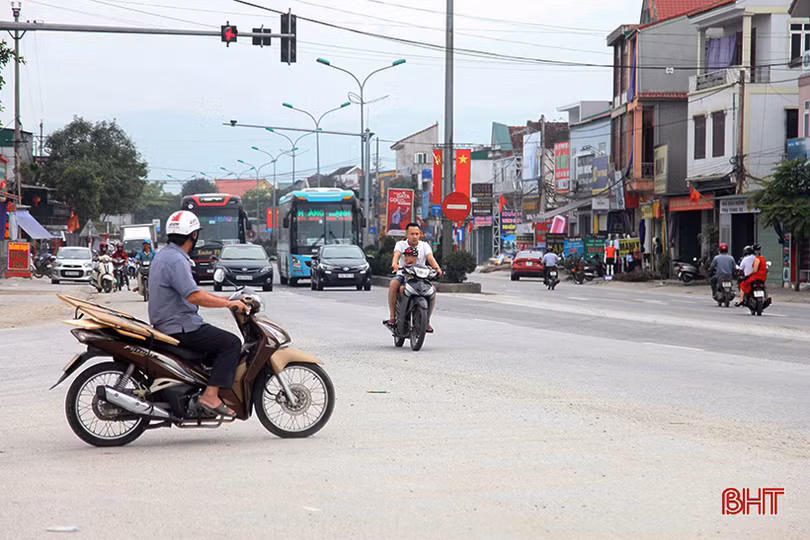 Muôn kiểu vi phạm luật giao thông ở Can Lộc