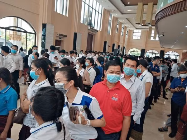 Thủ tướng Lào ban hành chỉ thị phong tỏa toàn bộ Thủ đô Vientiane