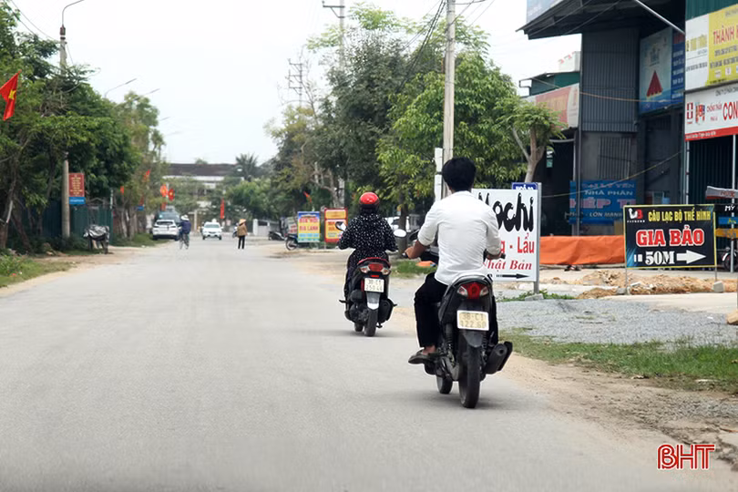 Muôn kiểu vi phạm luật giao thông ở Can Lộc