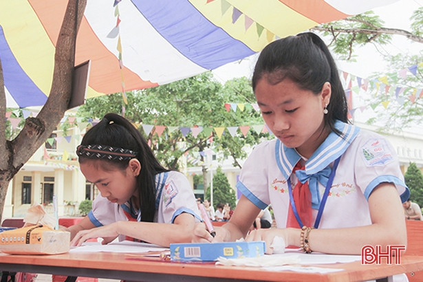 117 giáo viên, học sinh Nghi Xuân trổ tài viết chữ đẹp