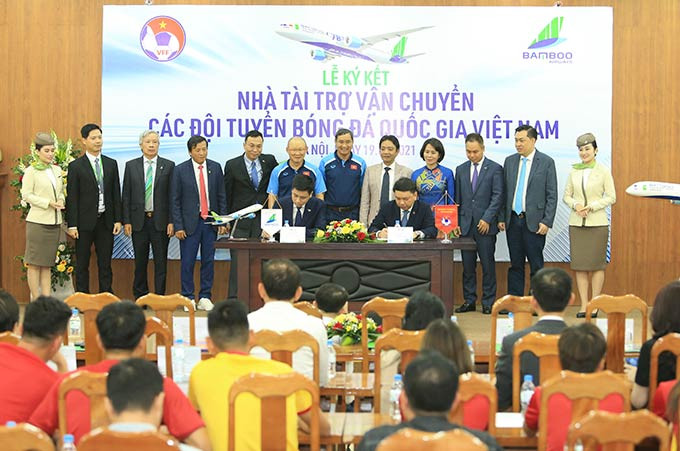 ĐT Việt Nam có nhà tài trợ vận chuyển trong 3 năm