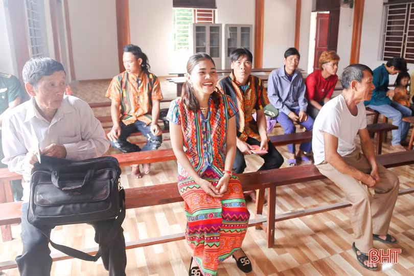 Hà Tĩnh: Tổ chức làm căn cước công dân miễn phí cho đồng bào dân tộc Chứt