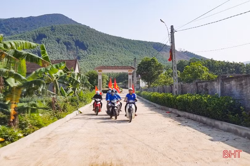 Linh hoạt tuyên truyền về bầu cử tới người dân vùng thượng Kỳ Anh