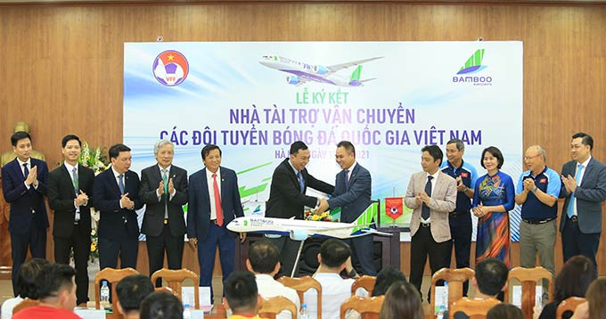 ĐT Việt Nam có nhà tài trợ vận chuyển trong 3 năm