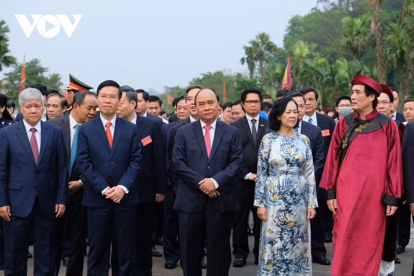 Lãnh đạo Đảng, Nhà nước dâng hương tưởng niệm các Vua Hùng