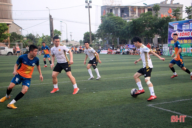 Đội họ Hoàng vô địch Giải Bóng đá nam các dòng họ Hà Tĩnh