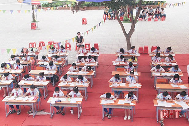117 giáo viên, học sinh Nghi Xuân trổ tài viết chữ đẹp