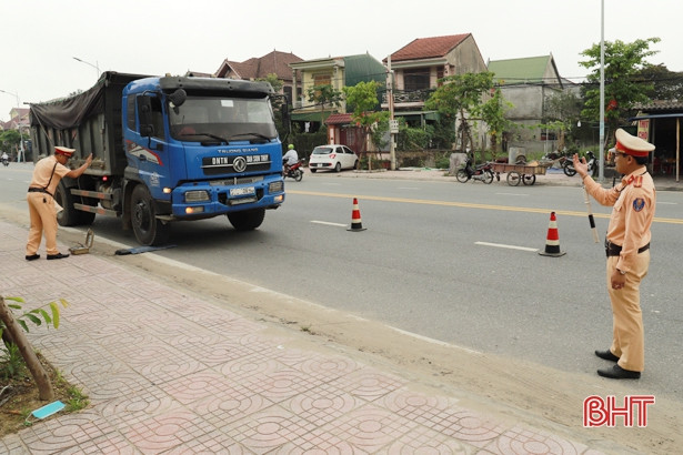 2 tuần, Nghi Xuân xử phạt hơn 85 triệu đồng vi phạm an toàn giao thông
