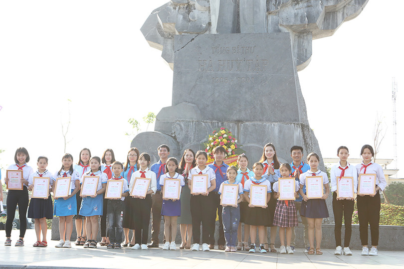 "Thiếu nhi Hà Tĩnh tự hào truyền thống - Tiếp bước cha anh” ảnh 12 Thiếu nhi Hà Tĩnh tự hào truyền thống - Tiếp bước cha anh”