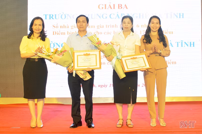 Vinh danh 32 nhà giáo Hà Tĩnh tại Hội giảng Nhà giáo giáo dục nghề nghiệp toàn tỉnh