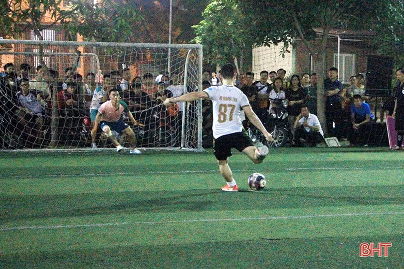 Đội họ Hoàng vô địch Giải Bóng đá nam các dòng họ Hà Tĩnh